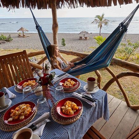 Friendly Beach Looukeureus Ngoại thất bức ảnh